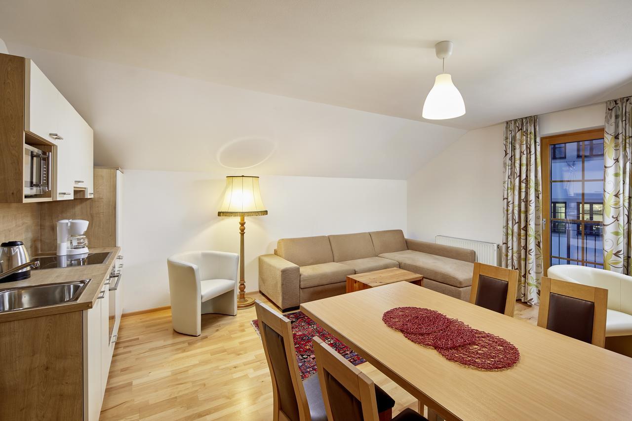 Appartements Am Stadtpark Цел ам Зее Екстериор снимка